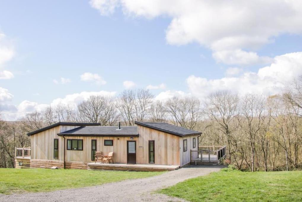 Fabulous Detached Lodge With Hot Tub Two Nights Minimum Stay Bridgnorth Luaran gambar